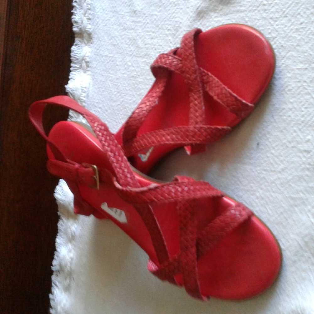 COLE HAAN SANDAL